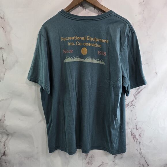 REI T Shirt Mens XL Blue Short Sleeve Crew Neck Cotton Tee Employee Uniform - Picture 1 of 9